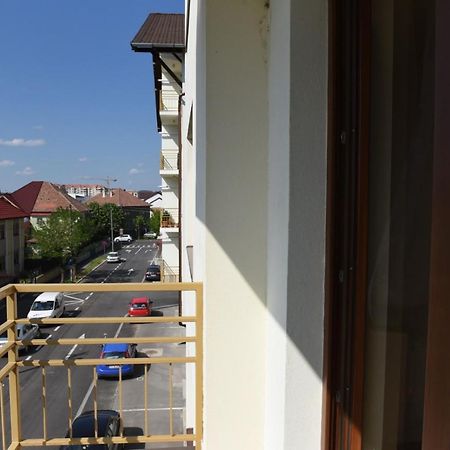 סיביו Apartament Community Complex מראה חיצוני תמונה